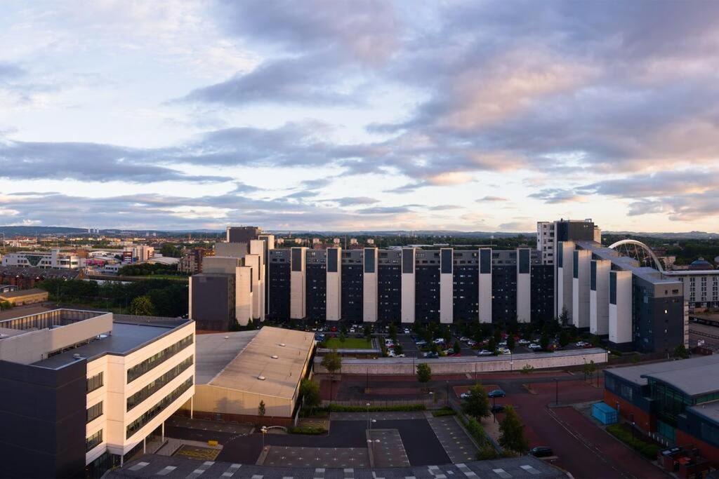 Trendy 10th floor studio apartment Glasgow Esterno foto